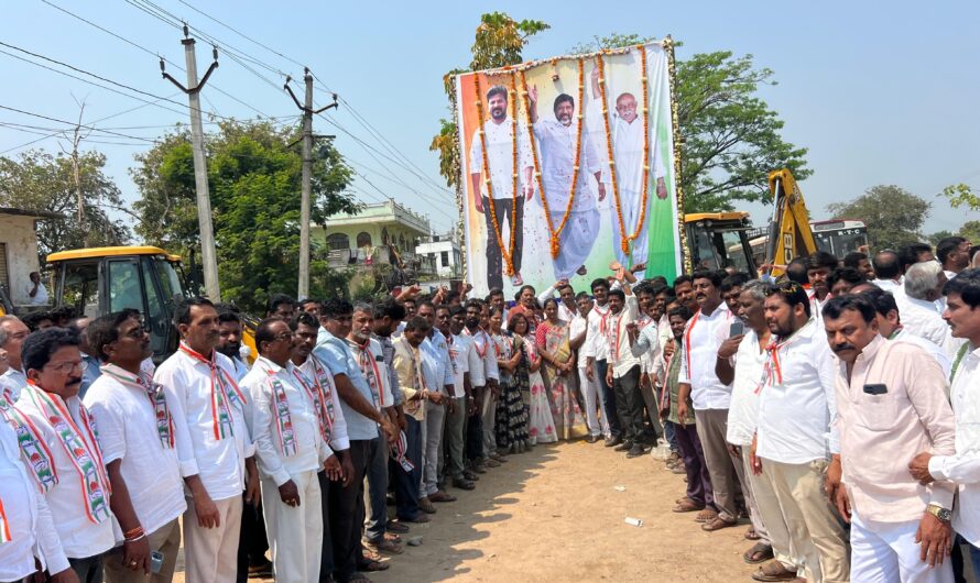 PALABHISHEKAM : పాలాభిషేకం