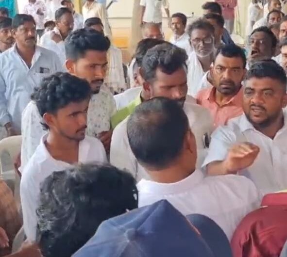 INFIGHTING AGAIN IN CONGRESS : కాంగ్రెస్‌లో మళ్లీ కుమ్ములాట