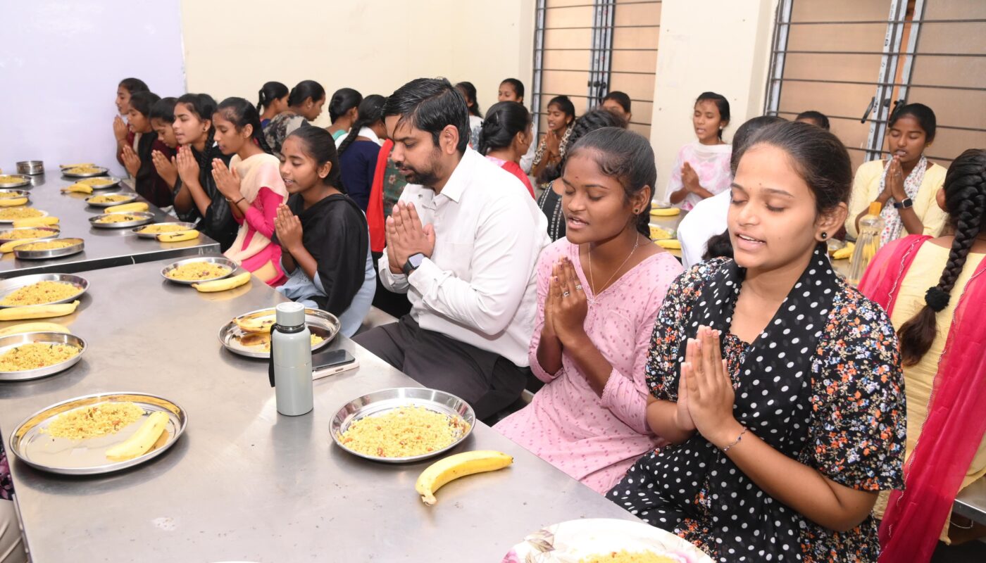 Collector Breakfast with Students