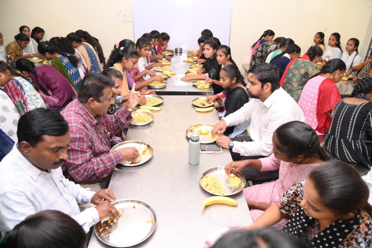 Collector Breakfast with Students