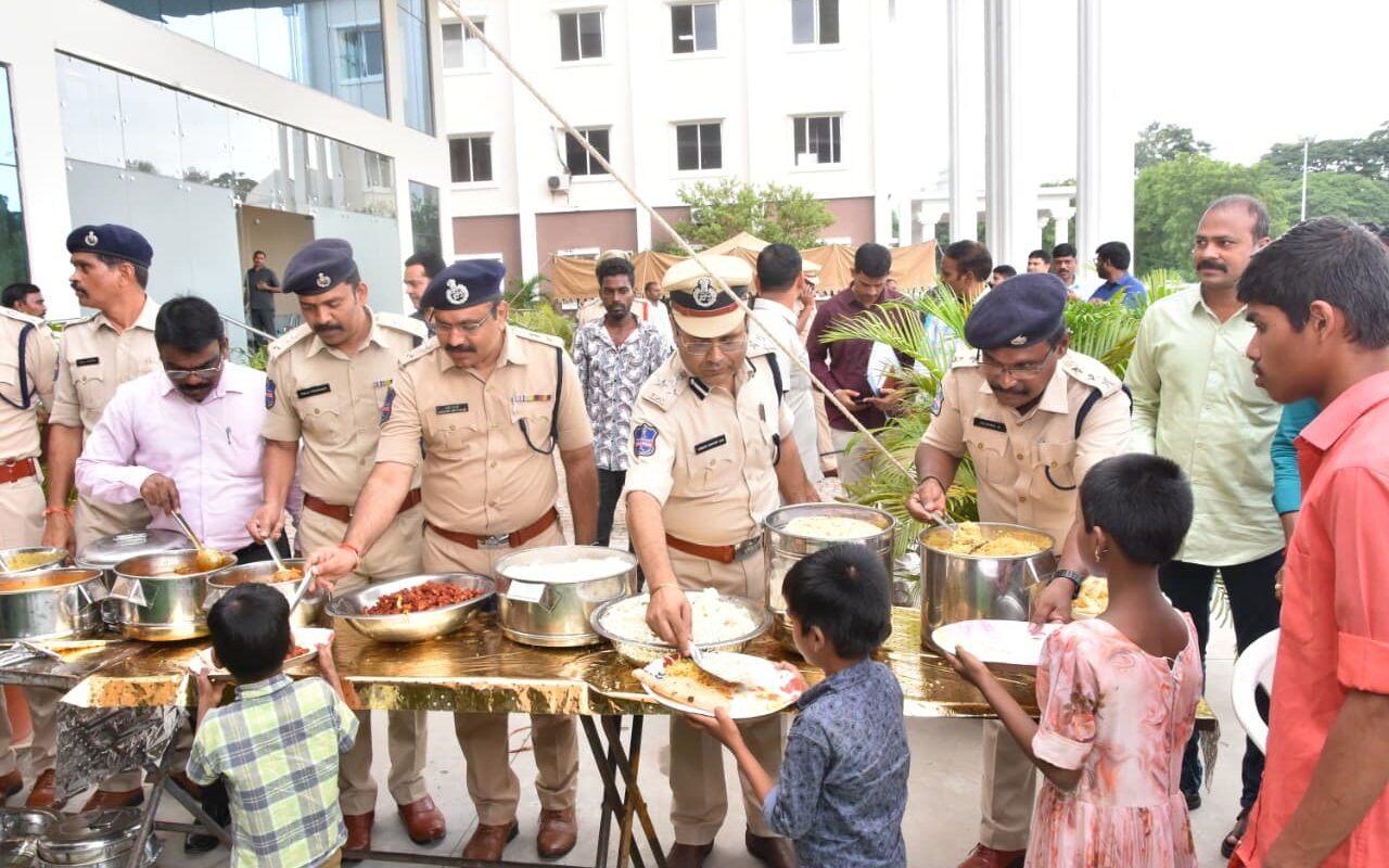 Annadanam in RMG Commissionarte