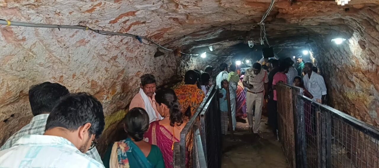 velala gattu mallanna devottes