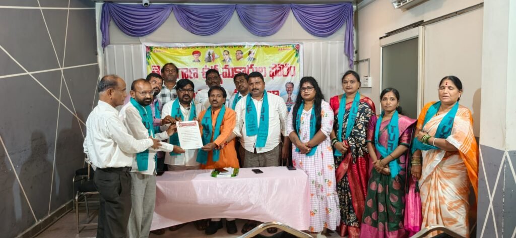 ఉద్యమకారుల హామీలు అమలు చేయాలి