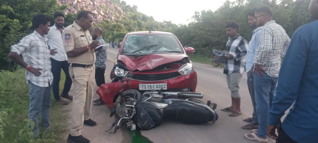 మక్త వద్ద రోడ్డు ప్రమాదం