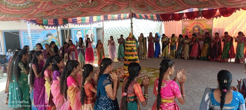తెలంగాణ సంస్కృతి, సంప్రదాయానికి ప్రతీక ‘బతుకమ్మ’